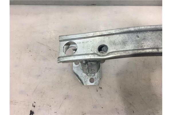 Recambio de refuerzo paragolpes para renault clio iii 1.5 dci referencia OEM IAM   