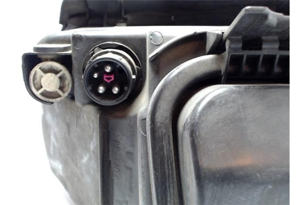 Recambio de faro delantero dcho para audi a4 berlina (b5) referencia OEM IAM 8D0941030 67629605 8D0941030B , AUDI | 8D0941004A ,