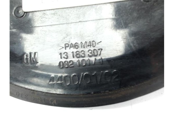 Recambio de tapa exterior combustible para opel corsa d 1.4 referencia OEM IAM 13183307 13183306 