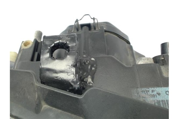 Recambio de faro delantero dcho para audi a4 berlina (b5) referencia OEM IAM 8D0841004AK 1853675100 