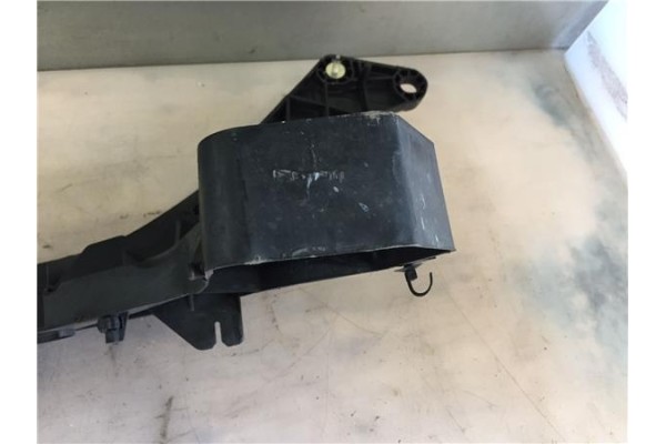Recambio de frente delantero para renault clio iii 1.5 dci referencia OEM IAM   