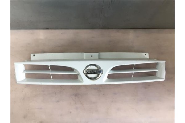 Recambio de rejilla capo para nissan primastar furgón (x83) dci 80 referencia OEM IAM   
