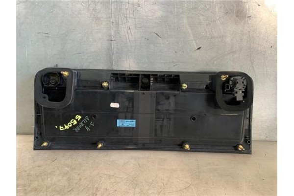 Recambio de piloto matricula para audi allroad quattro (4b5) 2.5 tdi (132kw) referencia OEM IAM 4B9945695M01C  