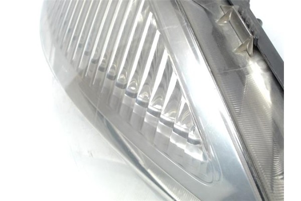 Recambio de faro delantero dcho para renault scenic i (ja...) referencia OEM IAM 260102746R  