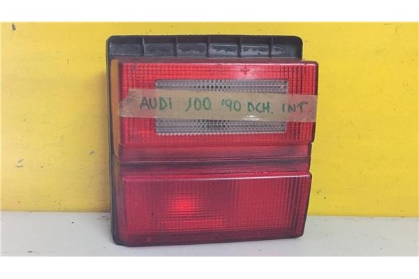 Recambio de piloto interior derecho para audi 100 berlina (c4) 2.0 básico referencia OEM IAM 443945226  