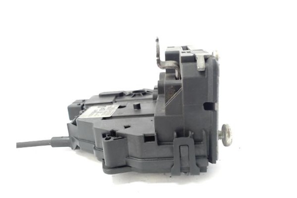 Recambio de cerradura puerta trasero izquierda para opel corsa d 1.4 referencia OEM IAM 13258265 1504082039 55702902 , OPEL | 13