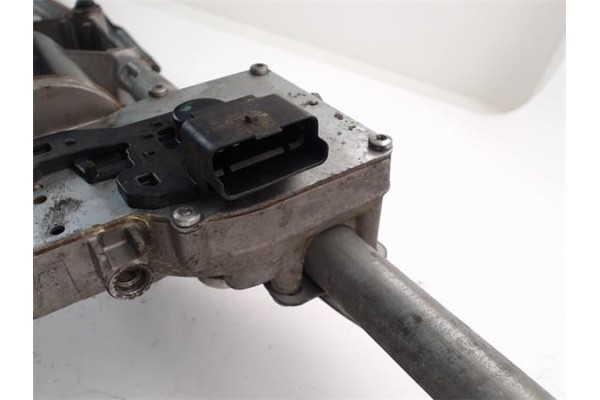Recambio de motor limpiaparabrisas delantero para citroen c4 berlina 2.0 hdi referencia OEM IAM 6405R0  