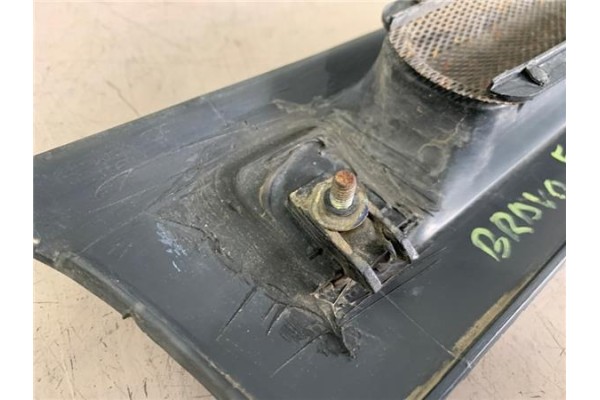 Recambio de rejilla capo para fiat bravo (182) 1.6 16v (182.ab) referencia OEM IAM 735263395  