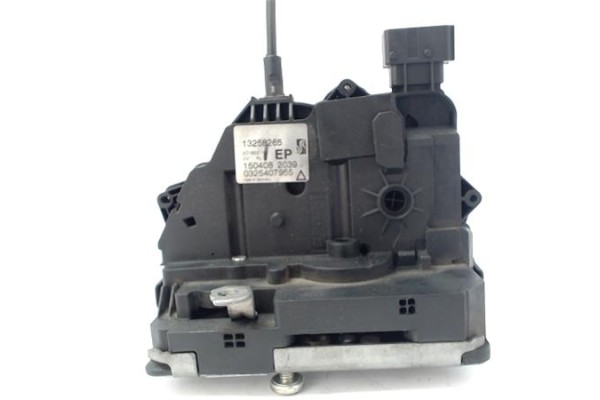 Recambio de cerradura puerta trasero izquierda para opel corsa d 1.4 referencia OEM IAM 13258265 1504082039 55702902 , OPEL | 13
