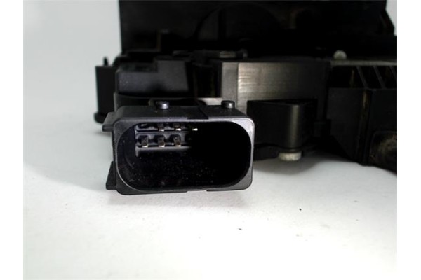 Recambio de cerradura puerta trasero izquierda para opel corsa d 1.4 referencia OEM IAM 13258265 1504082039 55702902 , OPEL | 13
