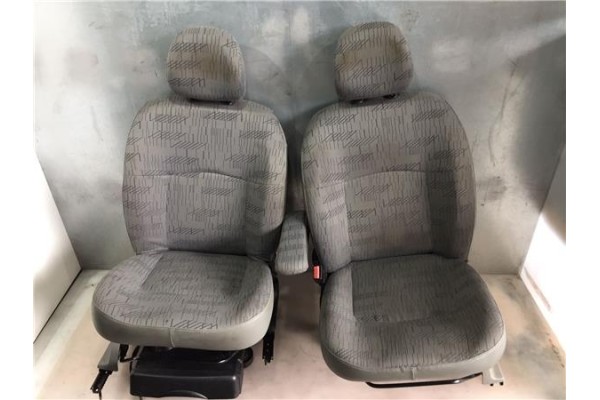 Recambio de juego asientos para peugeot 206 berlina 1.4 hdi eco 70 referencia OEM IAM   