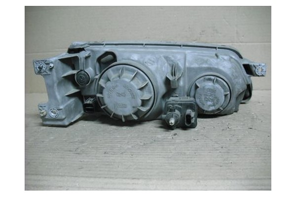 Recambio de faro delantero izquierdo para hyundai h-1 furgón 2.5 td referencia OEM IAM 921034A510  