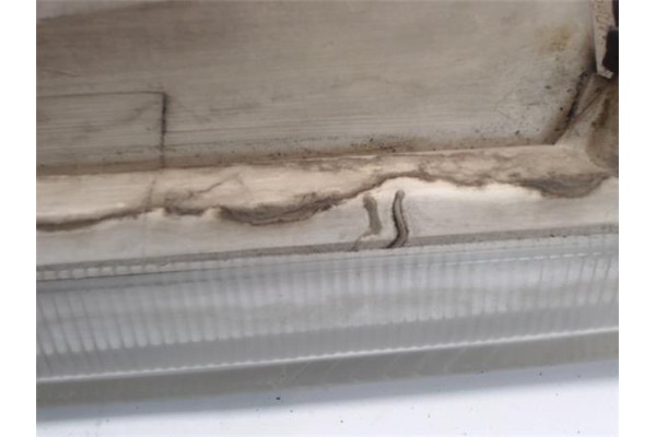 Recambio de faro delantero dcho para citroen zx referencia OEM IAM 084519  