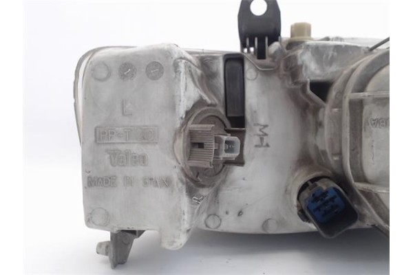 Recambio de faro delantero izquierdo para ford escort cabrio referencia OEM IAM 1046881  