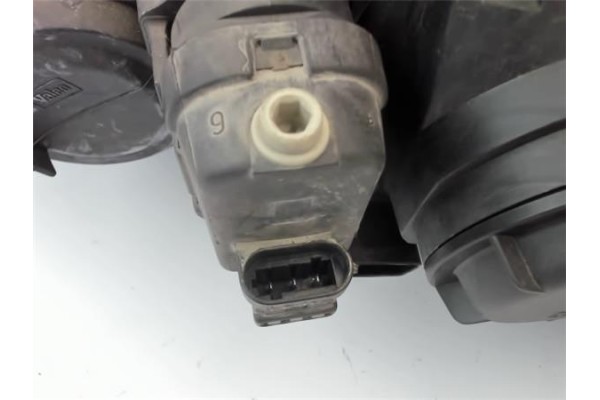 Recambio de faro delantero dcho para renault megane ii berlina 3p referencia OEM IAM 89307009  