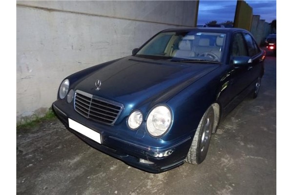 mercedes-benz clase e berlina (bm 210) del año 2001
