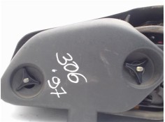 Recambio de piloto trasero izquierdo para peugeot 306 3/5 pt. (s1) referencia OEM IAM 635194  