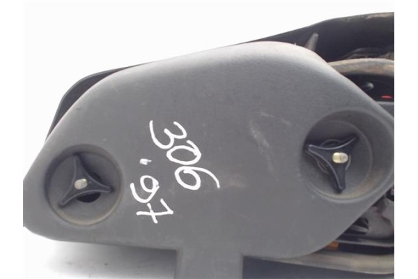 Recambio de piloto trasero izquierdo para peugeot 306 3/5 pt. (s1) referencia OEM IAM 635194  