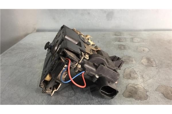 Recambio de cierre electromagnetico delantero izquierdo para volkswagen passat berlina (3b3) 1.9 tdi referencia OEM IAM   