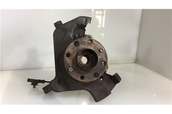 Recambio de mangueta delantero derecha para fiat iii evo punto (199) 1.4 dynamic referencia OEM IAM 51776377  