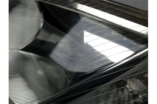 Recambio de faro delantero izquierdo para renault megane ii berlina 3p referencia OEM IAM 260604235R  