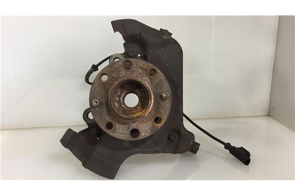 Recambio de mangueta delantero izquierda para fiat iii evo punto (199) 1.4 dynamic referencia OEM IAM 51776380  