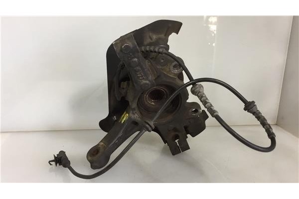 Recambio de mangueta delantero izquierda para fiat iii evo punto (199) 1.4 dynamic referencia OEM IAM 51776380  