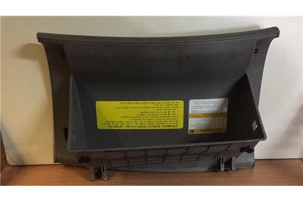 Recambio de guantera salpicadero para kia carnival 2.9 crdi referencia OEM IAM 845104D000  