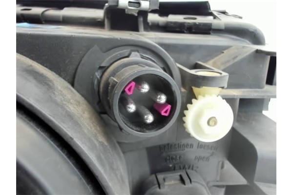Recambio de faro delantero dcho para audi 100 berlina (c4) referencia OEM IAM 12827600 1AF00612020 