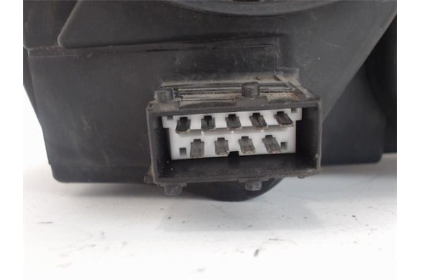 Recambio de faro delantero izquierdo para citroen xsara picasso referencia OEM IAM 6208J9  