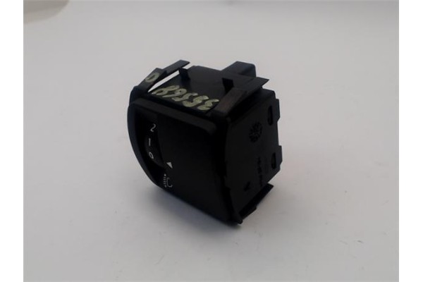 Recambio de interruptor regulacion altura faros para renault megane iv berlina 5p 1.2 experience referencia OEM IAM 251902972R  