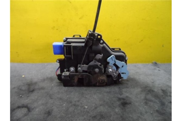 Recambio de cierre electromagnetico trasero derecho para skoda octavia berlina (1z3) 2.0 tdi 16v referencia OEM IAM 7L0839016D  