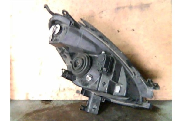 Recambio de faro delantero izquierdo para citroen xsara picasso 1.6 referencia OEM IAM 6204W0  