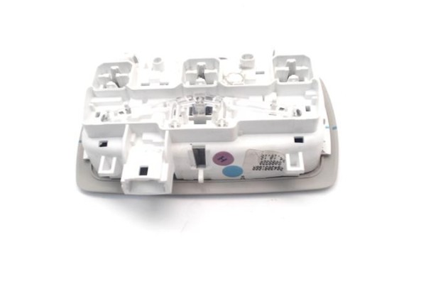 Recambio de luz delantero central techo para renault megane iv berlina 5p 1.2 experience referencia OEM IAM 969804882R  
