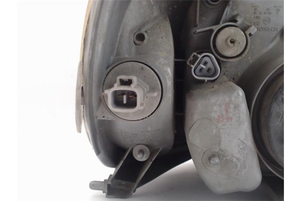 Recambio de faro delantero izquierdo para toyota yaris (ncp1/nlp1/scp1) referencia OEM IAM 8115052051  