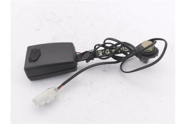 Recambio de anclaje cinturon delantero izquierdo para fiat stilo (192) 1.6 16v (192_xb1a) referencia OEM IAM 33023315  