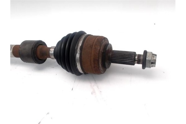 Recambio de palier delantero izquierdo para renault megane iv berlina 5p 1.2 experience referencia OEM IAM 391013124R 2697640 