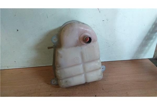 Recambio de botella expansion para ssangyong musso 2.9 d referencia OEM IAM 2161005050  