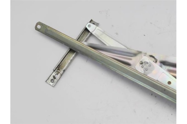 Recambio de mecanismo elevalunas delantero izquierdo para piaggio porter furgón 1.2 d referencia OEM IAM 56581R 364177 