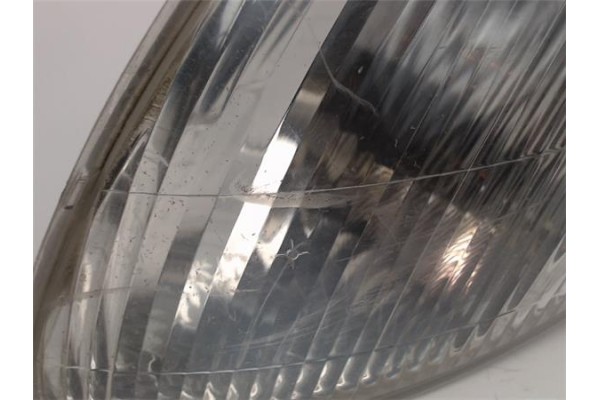 Recambio de intermitente delantero izquierdo para renault megane i berl./ berl. con portón (ba0) referencia OEM IAM 7700831466  