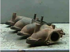 Recambio de colector escape para hyundai h-1 furgón 2.5 td referencia OEM IAM 2851142600  