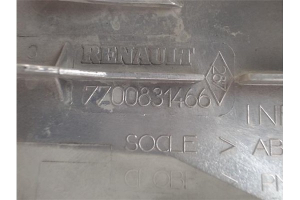 Recambio de intermitente delantero izquierdo para renault megane i berl./ berl. con portón (ba0) referencia OEM IAM 7700831466  