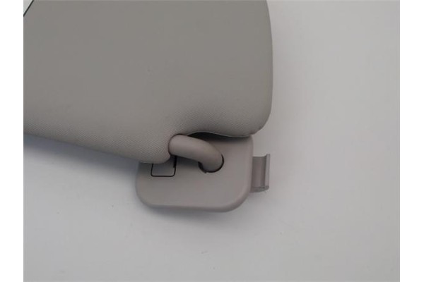 Recambio de parasol derecho para renault megane iv berlina 5p 1.2 experience referencia OEM IAM 964001752R  