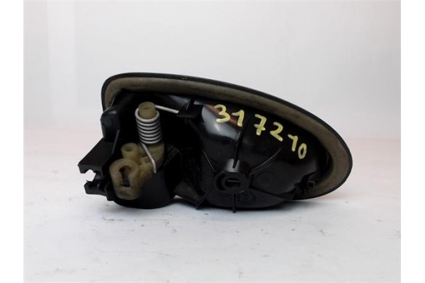 Recambio de manilla int. puerta trasero derecha para nissan primastar   (x83) 2.5 combi, 9 plazas, batalla larga 2.96t referenci