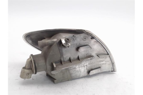 Recambio de intermitente delantero izquierdo para renault megane i coupe (da0) referencia OEM IAM 7700831466  