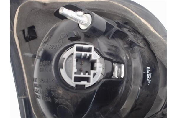 Recambio de piloto porton trasero derecho para mazda 3 berlina (bk) referencia OEM IAM   