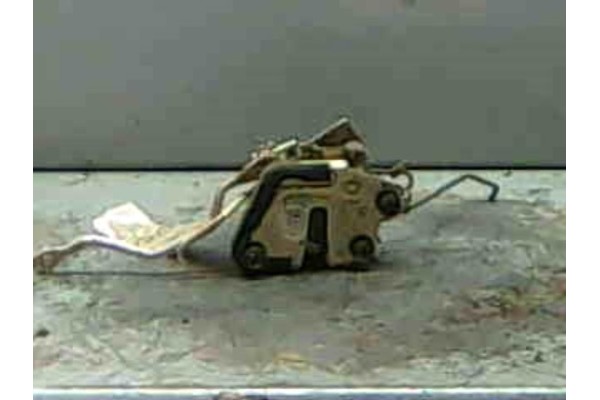 Recambio de cierre electromagnetico delantero derecho para hyundai h-1 furgón 2.5 td referencia OEM IAM 813204A000  