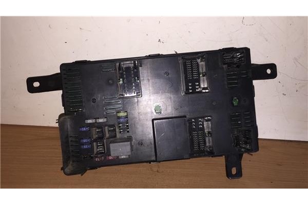Recambio de caja fusibles/rele para kia carnival 2.9 crdi referencia OEM IAM 503112301 919584D070H 