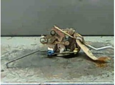 Recambio de cierre electromagnetico delantero derecho para hyundai h-1 furgón 2.5 td referencia OEM IAM 813204A000  