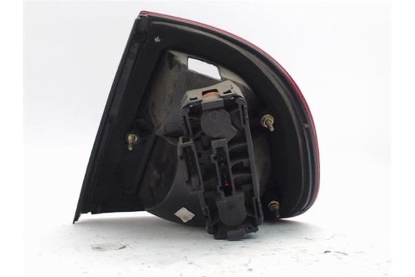 Recambio de piloto trasero izquierdo para seat cordoba berlina (6k2) referencia OEM IAM 67734490  